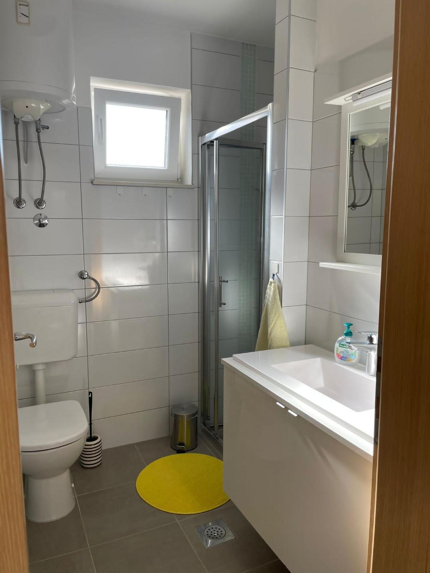 ביוגראד נה מורו Family Apartment B&B מראה חיצוני תמונה