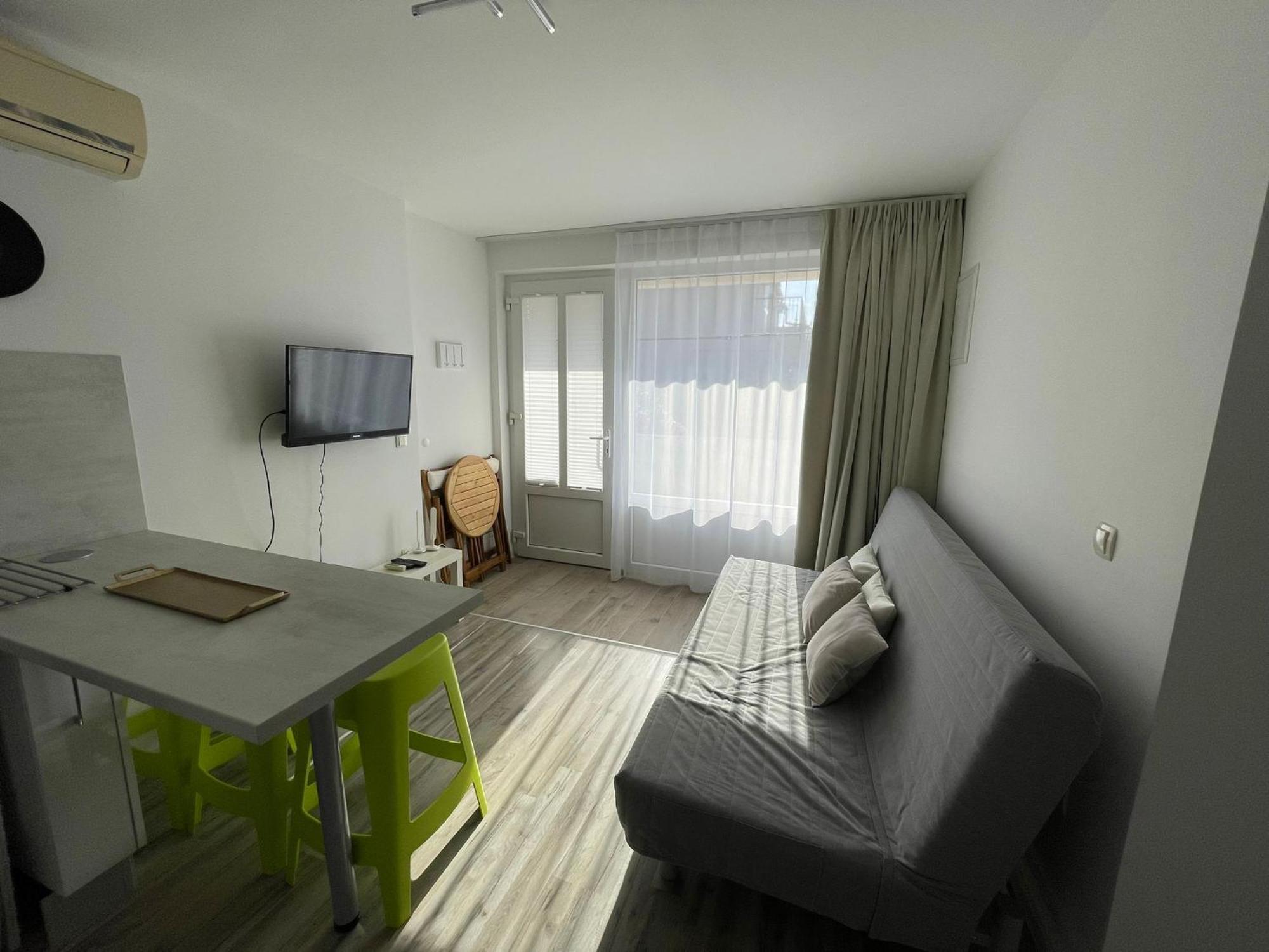 ביוגראד נה מורו Family Apartment B&B מראה חיצוני תמונה