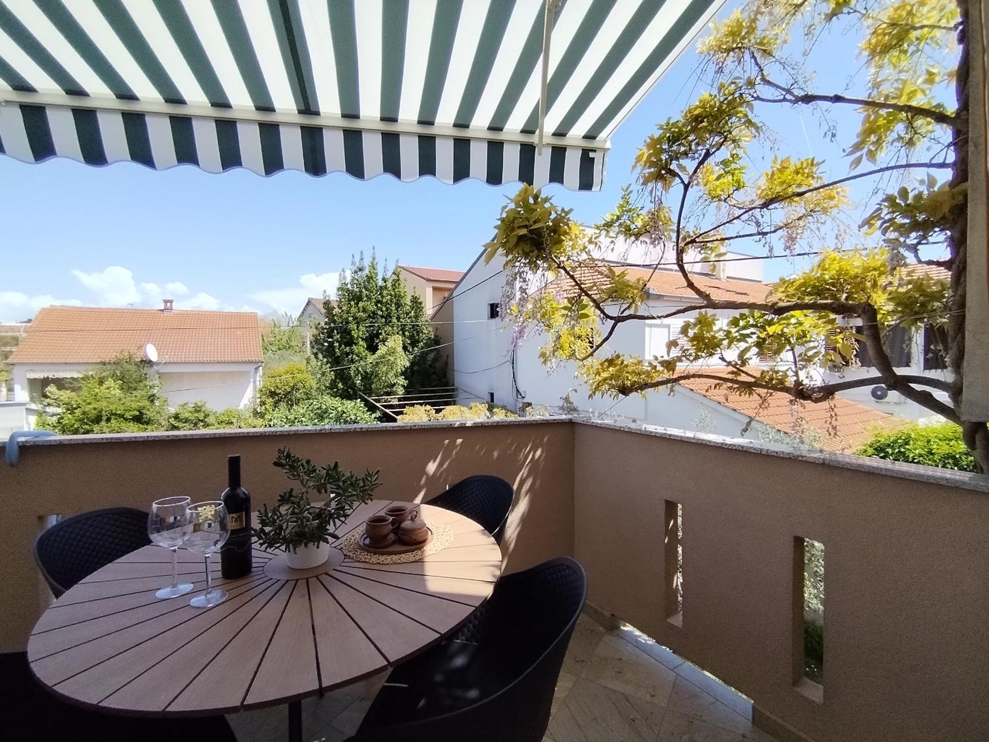 ביוגראד נה מורו Family Apartment B&B מראה חיצוני תמונה